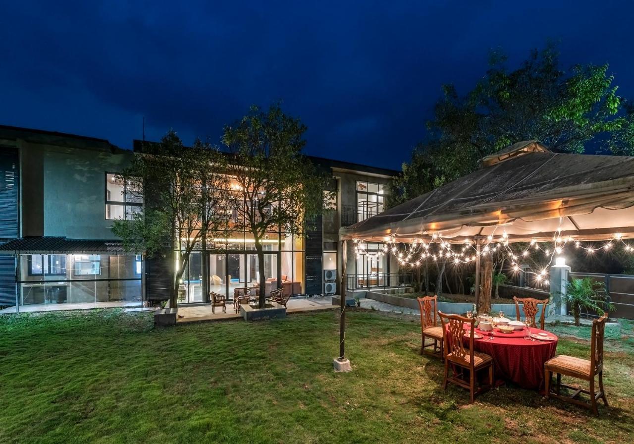 Saffronstays Falcon Hill, Lonavala - Luxury Villa With Infinity Pool Near Lion'S Point Exterior foto